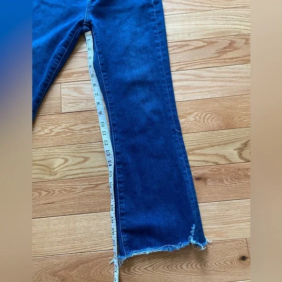 LOFT The Kick Crop jeans. - Picture 5 of 8